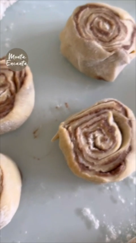 Cinnamon rolls, massa de batedeira! - Monta Encanta